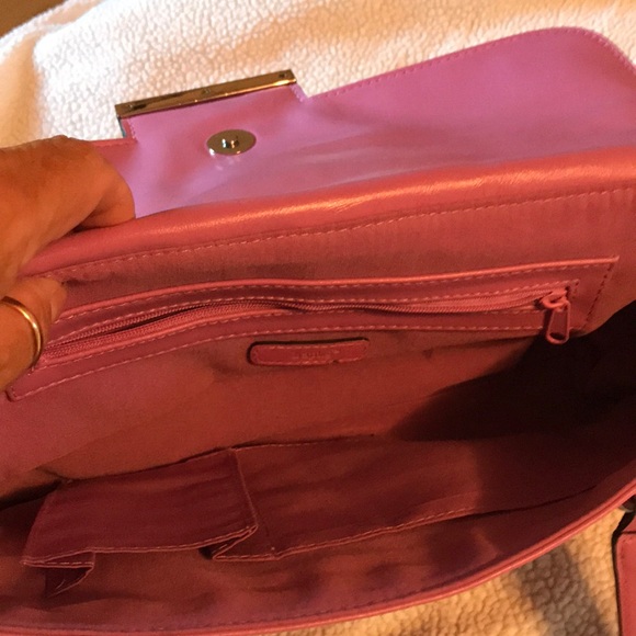 Cute purse in great condition - Picture 2 of 2